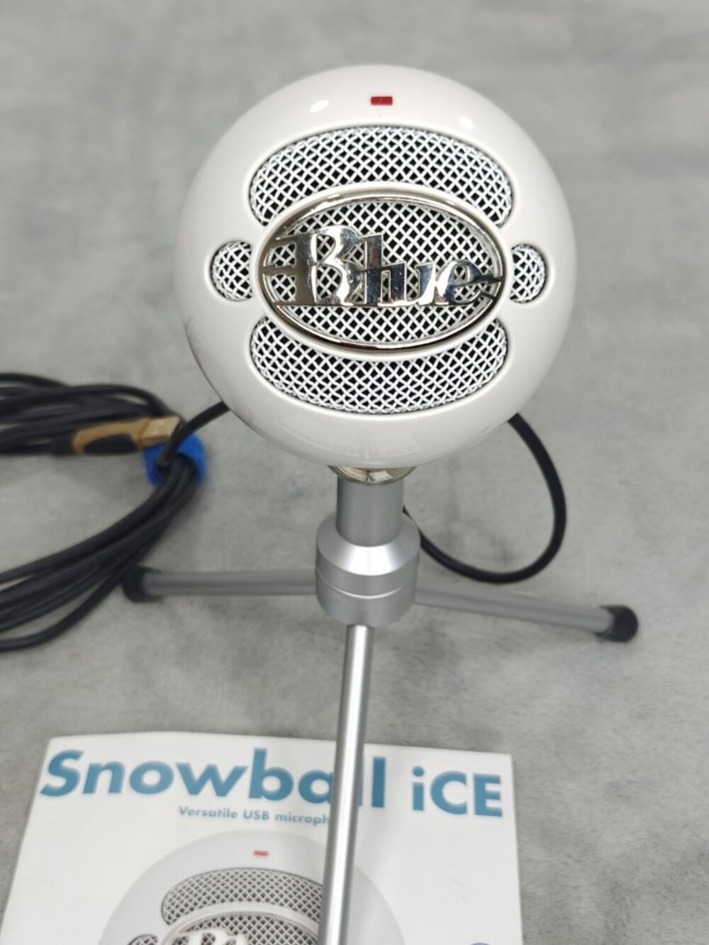Blue Snowball USB Condenser Microphone 988-000073